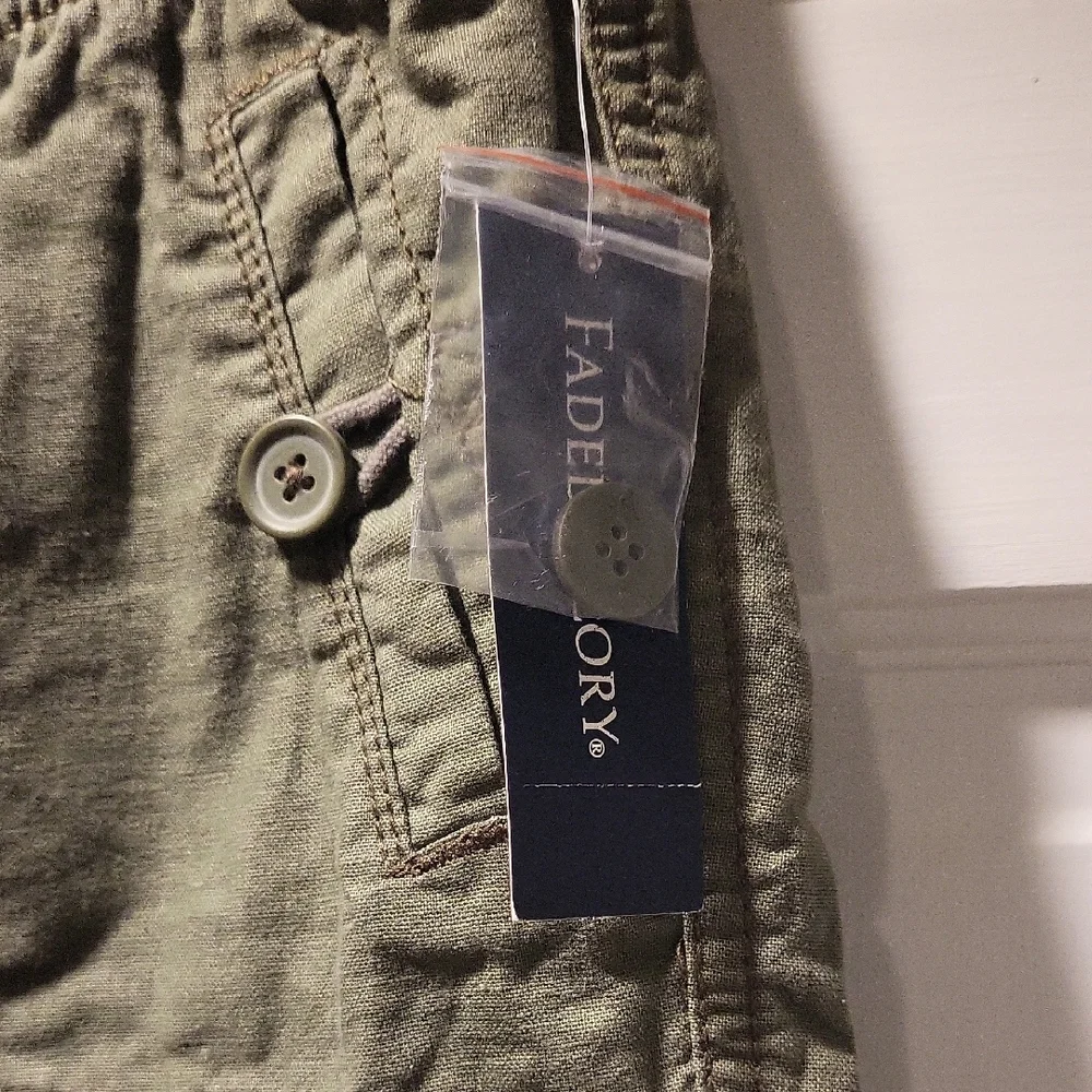 Faded Glory Olive Cargo Shorts for Men - Picture 3 of 7